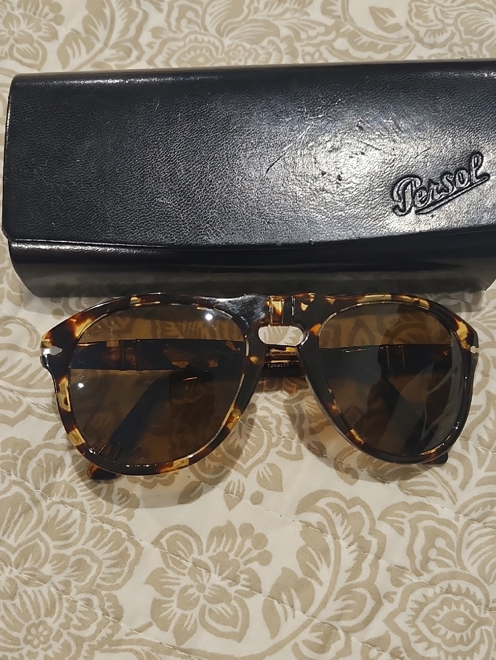 Persol Tortoise shell Sunglasses with Brown Lenses and Black Case